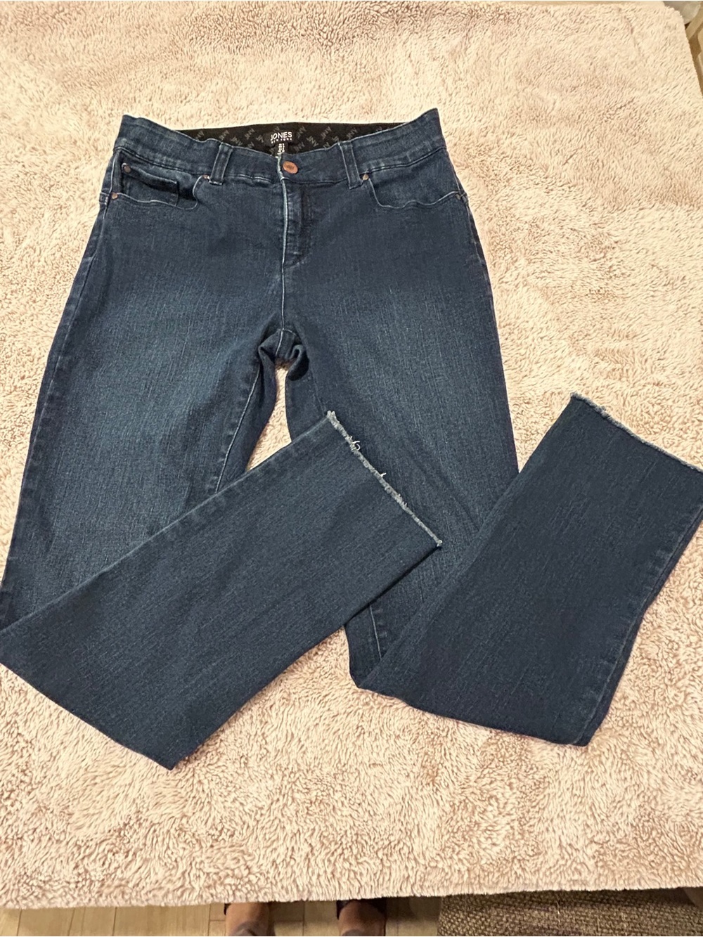 Jones Women’s Dark Blue Straight-Leg Jeans